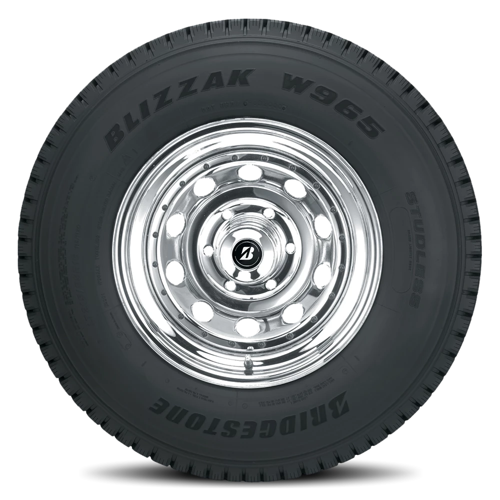 Bridgestone BLIZZAK W965 LT225/75R16